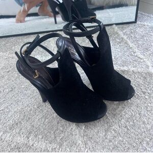 Gucci suede going out heels. peep toe and so cute